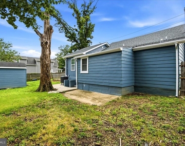 4000 Vine Street - Photo Thumbnail 9