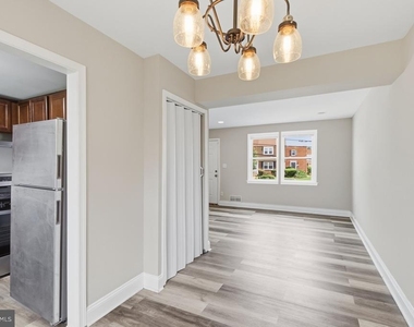 3861 26th Avenue - Photo Thumbnail 6