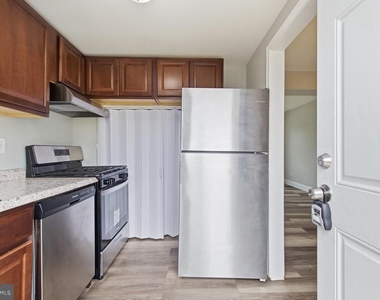 3861 26th Avenue - Photo Thumbnail 9