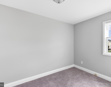 3861 26th Avenue - Photo Thumbnail 10