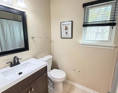 7212 Tamo Court - Photo Thumbnail 6