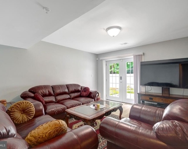 4905 Faith Crossing Court - Photo Thumbnail 4