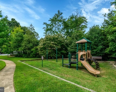 4905 Faith Crossing Court - Photo Thumbnail 26