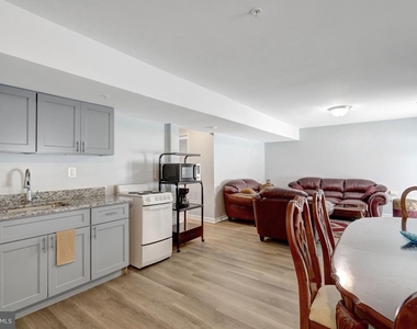 4905 Faith Crossing Court - Photo Thumbnail 11