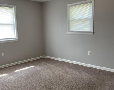 6800 Crafton Lane - Photo Thumbnail 6