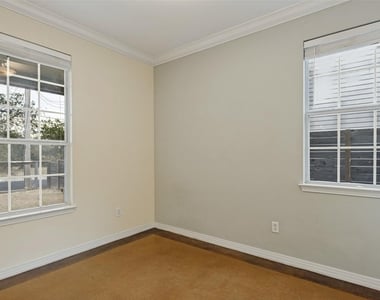 1604 Walnut Ave - Photo Thumbnail 12