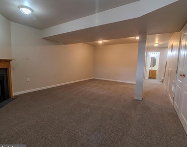 15518 Kennett Square Way - Photo Thumbnail 20