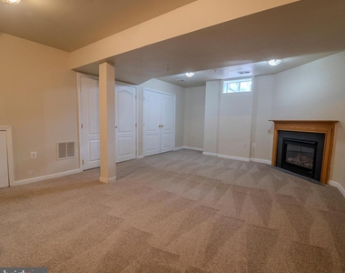 15518 Kennett Square Way - Photo Thumbnail 21