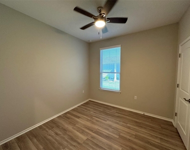 219 Coachsmith St - Photo Thumbnail 17