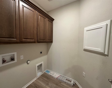 219 Coachsmith St - Photo Thumbnail 19