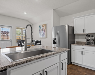 325 Granary Dr - Photo Thumbnail 32