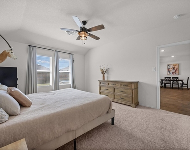 325 Granary Dr - Photo Thumbnail 6