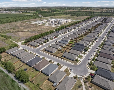 325 Granary Dr - Photo Thumbnail 26