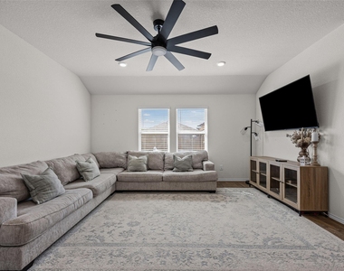 325 Granary Dr - Photo Thumbnail 21