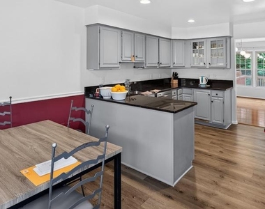 9205 Gatewater - Photo Thumbnail 16