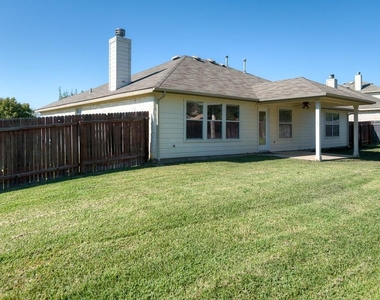 1611 Briar Hill Dr - Photo Thumbnail 19