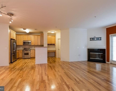 11800 Old Georgetown Road - Photo Thumbnail 4
