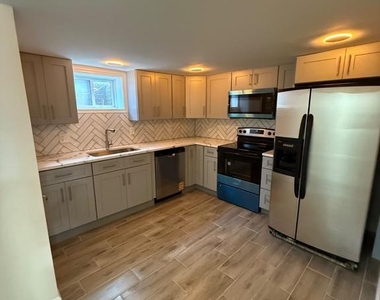 720 Dale Drive - Photo Thumbnail 3