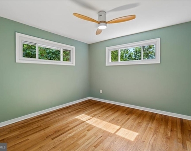 6403 W Halbert Road - Photo Thumbnail 9