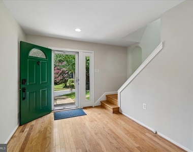 6403 W Halbert Road - Photo Thumbnail 1