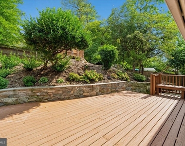 6403 W Halbert Road - Photo Thumbnail 16