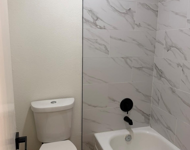 2904 Sweeney Ln - Photo Thumbnail 13