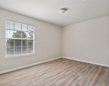 4517 Heritage Well Ln - Photo Thumbnail 20