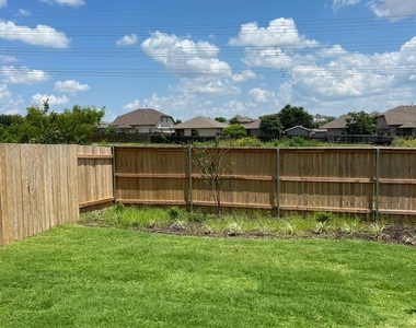 12204 Scarlet Sleeve Way - Photo Thumbnail 16