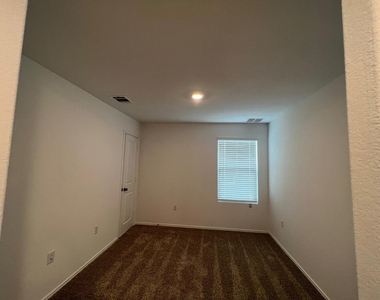 12204 Scarlet Sleeve Way - Photo Thumbnail 5