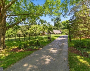 11009 Cripplegate Road - Photo Thumbnail 25