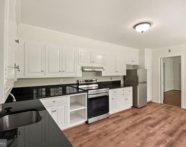 11009 Cripplegate Road - Photo Thumbnail 6