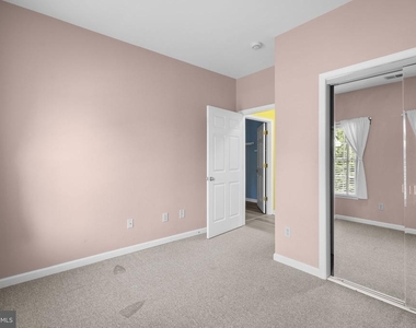 13111 Venetian Road - Photo Thumbnail 31