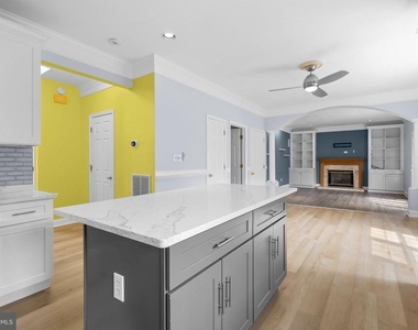 13111 Venetian Road - Photo Thumbnail 10