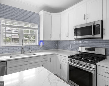 13111 Venetian Road - Photo Thumbnail 11