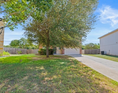 722 Lavaca Loop - Photo Thumbnail 34