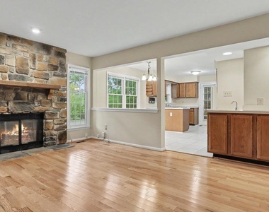 11402 Flints Grove Lane - Photo Thumbnail 9