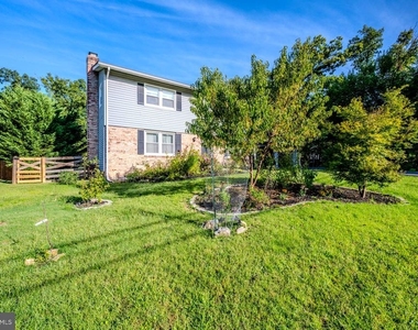 7727 Laytonia Drive - Photo Thumbnail 1
