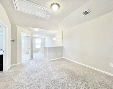417 Katmai Cir - Photo Thumbnail 19