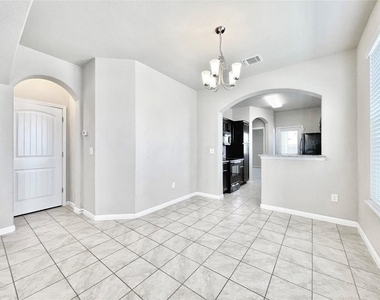 417 Katmai Cir - Photo Thumbnail 11
