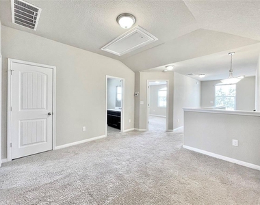 417 Katmai Cir - Photo Thumbnail 15