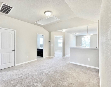 417 Katmai Cir - Photo Thumbnail 17