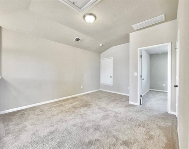 417 Katmai Cir - Photo Thumbnail 14