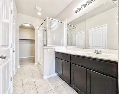 417 Katmai Cir - Photo Thumbnail 18