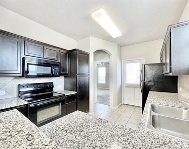 417 Katmai Cir - Photo Thumbnail 9
