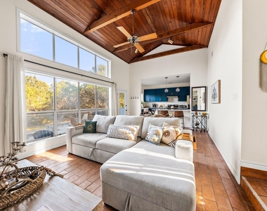 42 La Buena Vista Dr - Photo Thumbnail 10