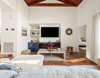 42 La Buena Vista Dr - Photo Thumbnail 9