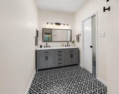 42 La Buena Vista Dr - Photo Thumbnail 20