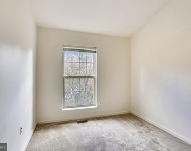 20606 Duck Pond Place - Photo Thumbnail 6