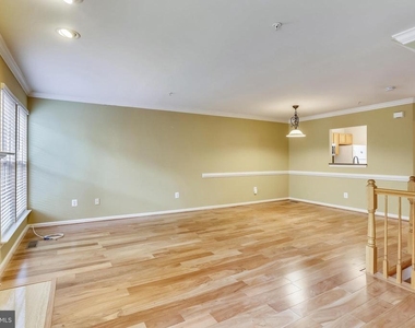 20606 Duck Pond Place - Photo Thumbnail 14