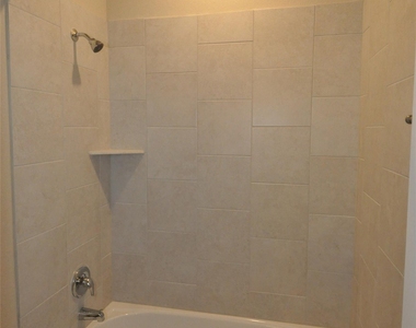 1621 Bella Dr - Photo Thumbnail 16